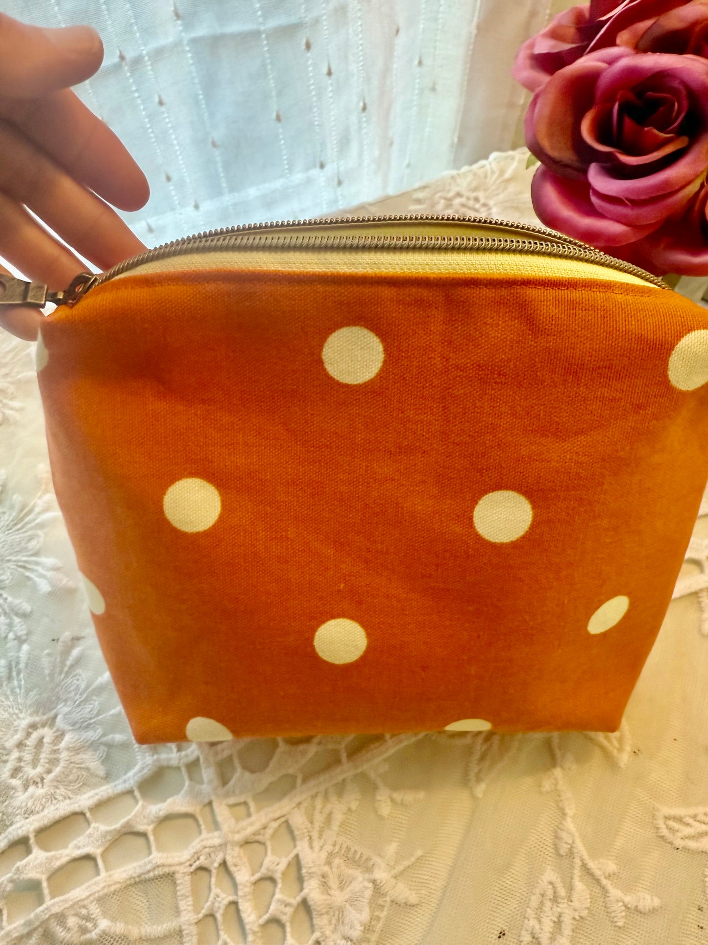 Makeup zipper top polka dot bag