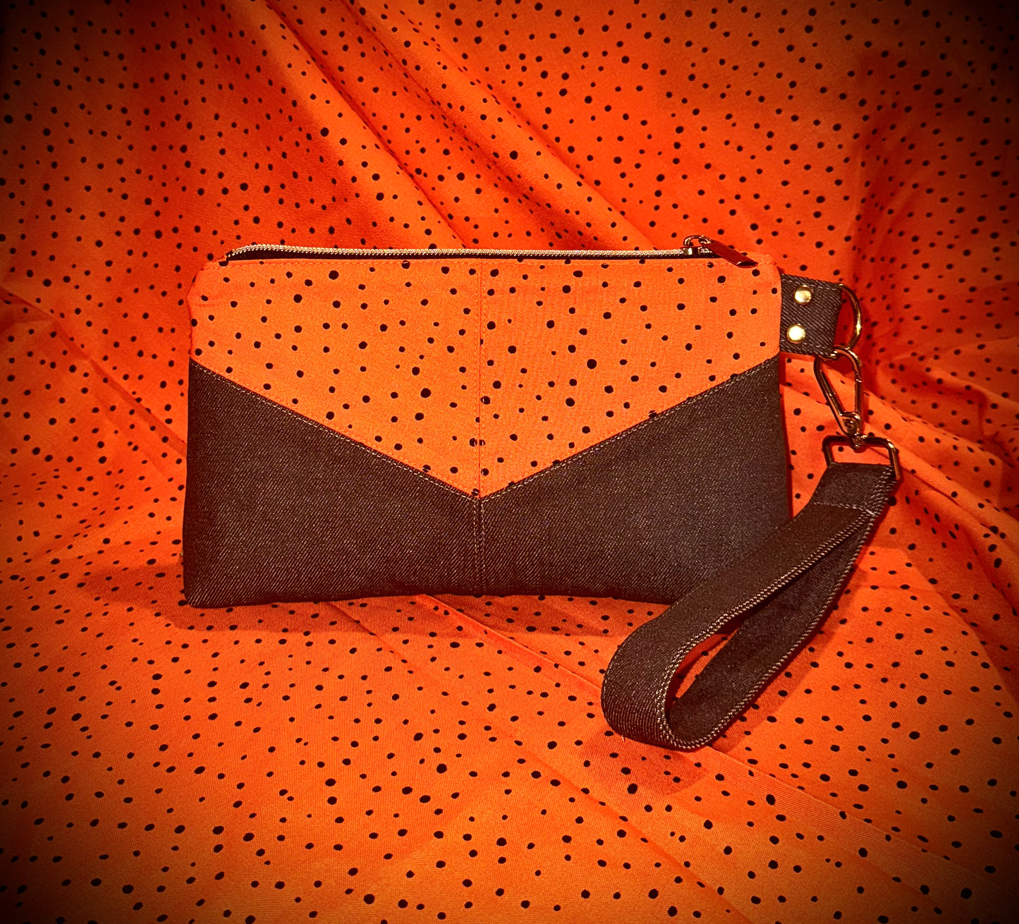 Stitchin’ by M- Seasonal clutch bag with wristlet attachment