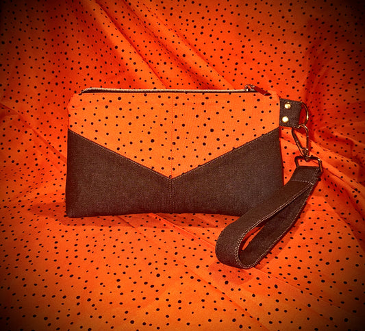 Stitchin’ by M- Seasonal clutch bag with wristlet attachment