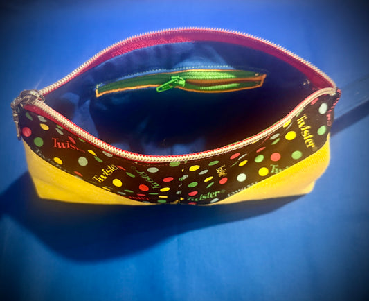 Stitchin’ by M.- Twister Wristlet with an inside zipper pocket