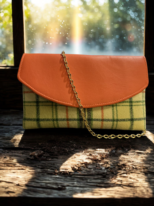 Stitchin’ by M.- St. Patty’s Day Purse